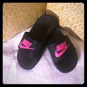 Girls Nike Slides